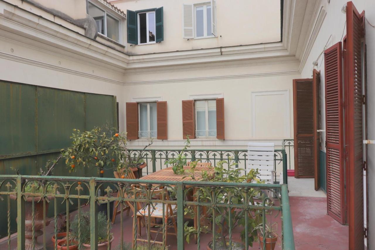 Trevi Suite B&B โรม ภายนอก รูปภาพ
