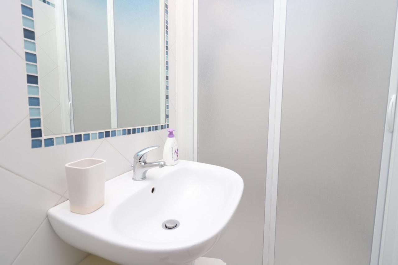 Trevi Suite B&B โรม ภายนอก รูปภาพ
